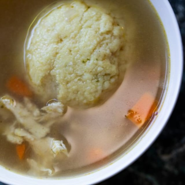 32 oz Matzo Ball Soup.