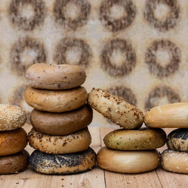 Assorted Bagels (Dozen).